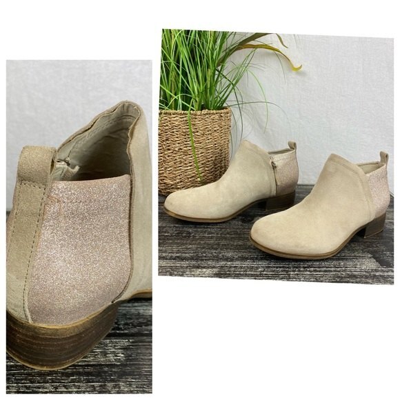 Toms Women's  Tan & Gold Deia Glitter Heel Zip Up Ankle Bootie 7 - Picture 1 of 8